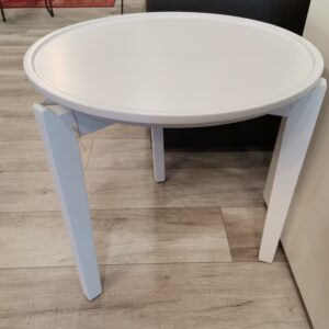 Tavolino laccato bianco